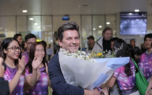 Thomas Anders của Modern Talking đến Hà Nội, phong độ hơn so với tuổi 53